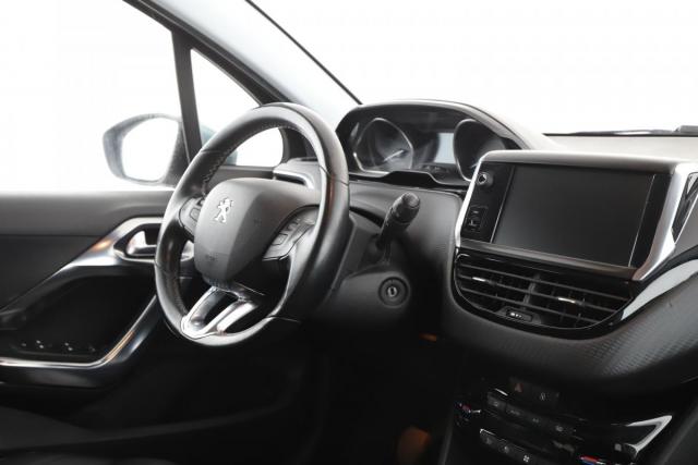 Peugeot 2008 image 5