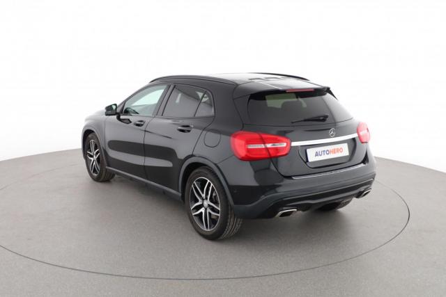 Mercedes Benz Gla image 9