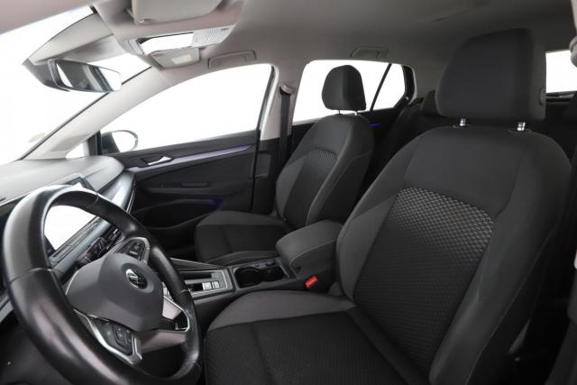 Volkswagen Golf image 8