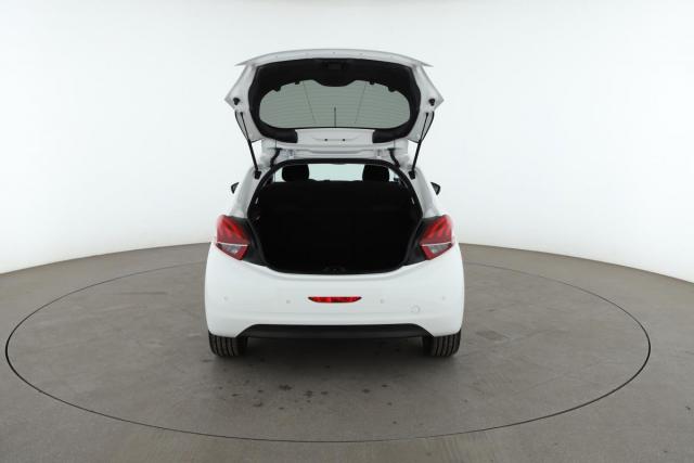 Peugeot 208 image 2