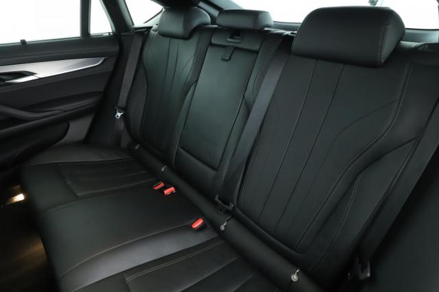Bmw X6 image 7
