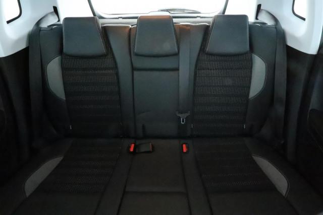Peugeot 2008 image 3