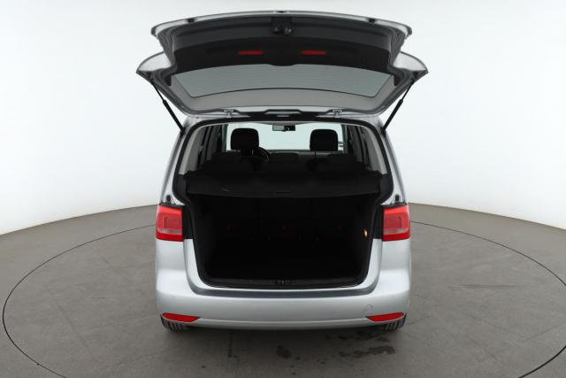 Volkswagen Touran image 1