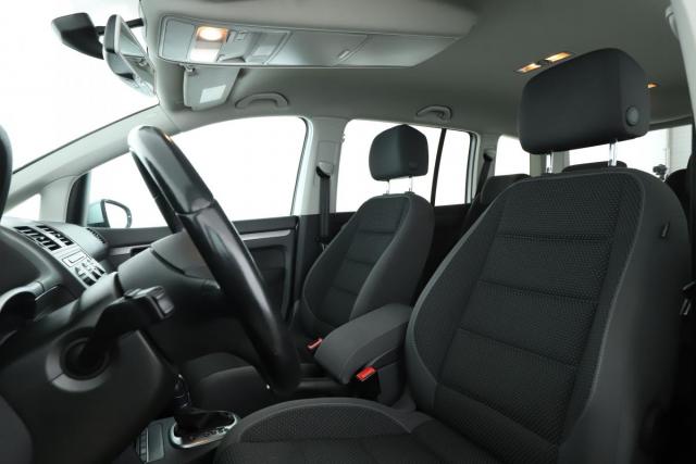 Volkswagen Touran image 6