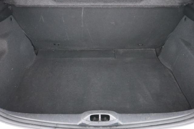 Peugeot 208 image 1