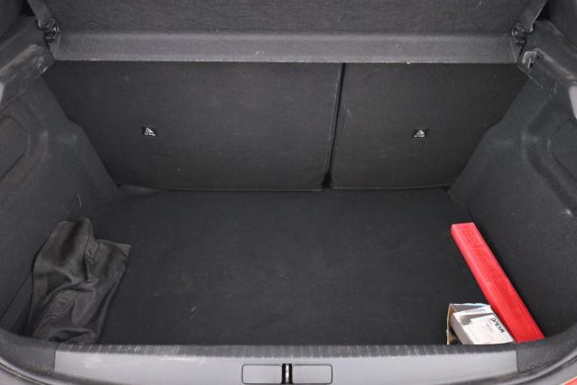 Peugeot 208 image 3