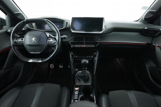 Peugeot 208 image 5
