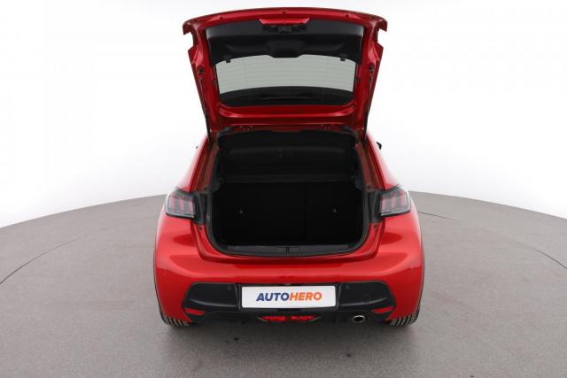 Peugeot 208 image 2
