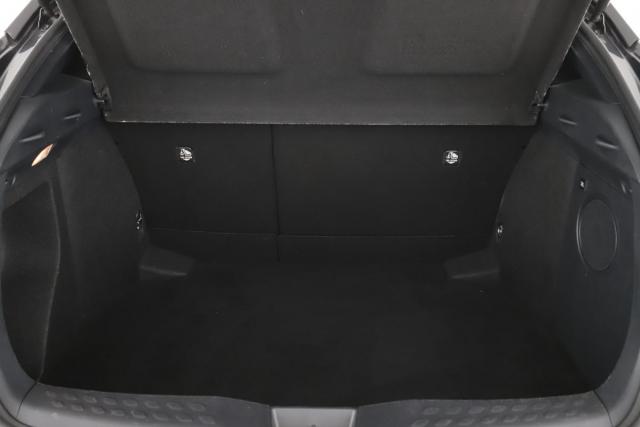 Toyota C-Hr image 8
