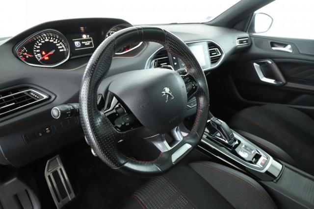 Peugeot 308 image 1