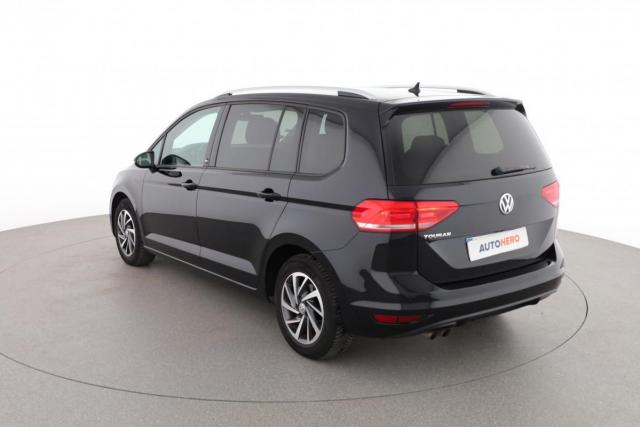 Volkswagen Touran image 9