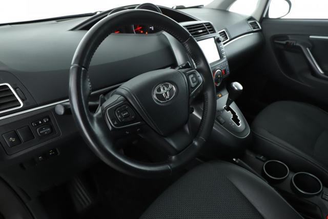Toyota Verso image 3