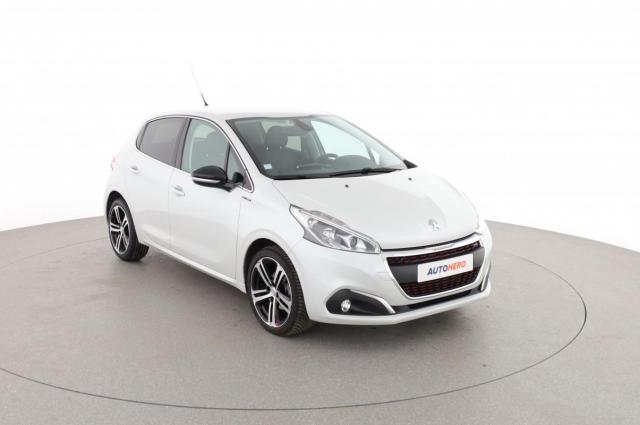 Peugeot 208 image 4