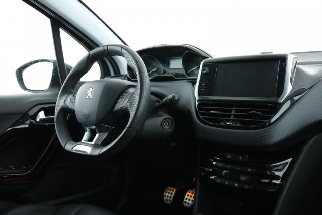 Peugeot 208 image 6