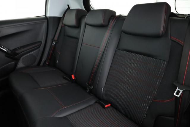 Peugeot 208 image 3
