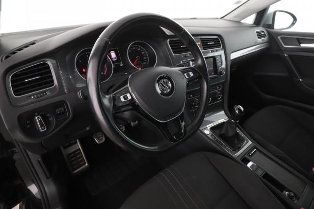 Volkswagen Golf Sw image 3