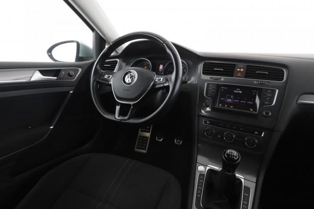 Volkswagen Golf Sw image 2