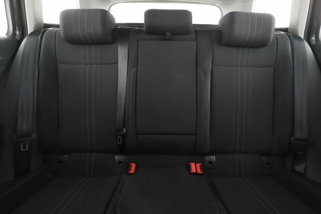 Volkswagen Golf Sw image 7