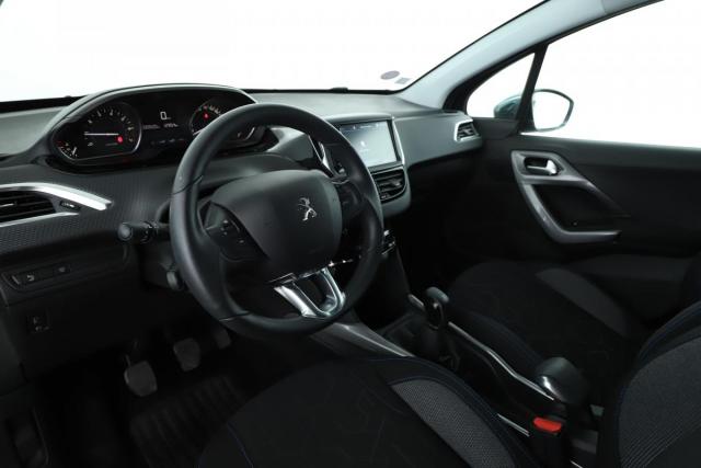 Peugeot 2008 image 4