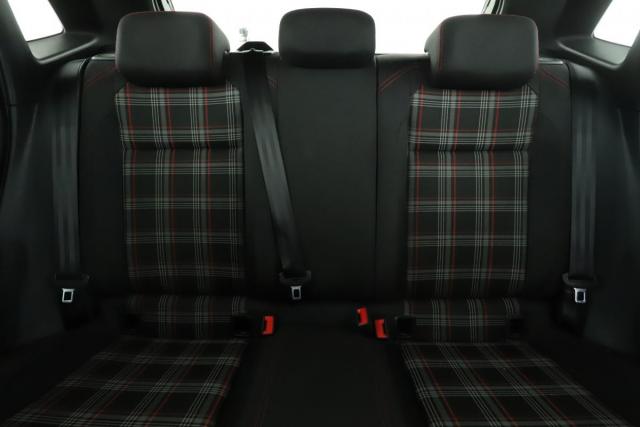 Volkswagen Polo image 7