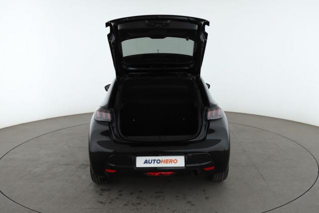 Peugeot 208 image 2