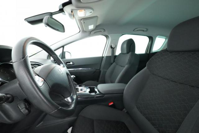 Peugeot 3008 image 9