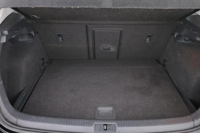 Volkswagen Golf image 2