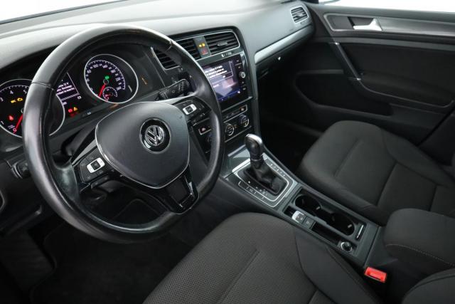 Volkswagen Golf image 1