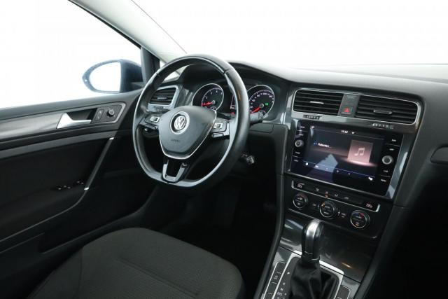 Volkswagen Golf image 3
