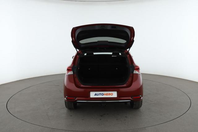 Toyota Auris image 5