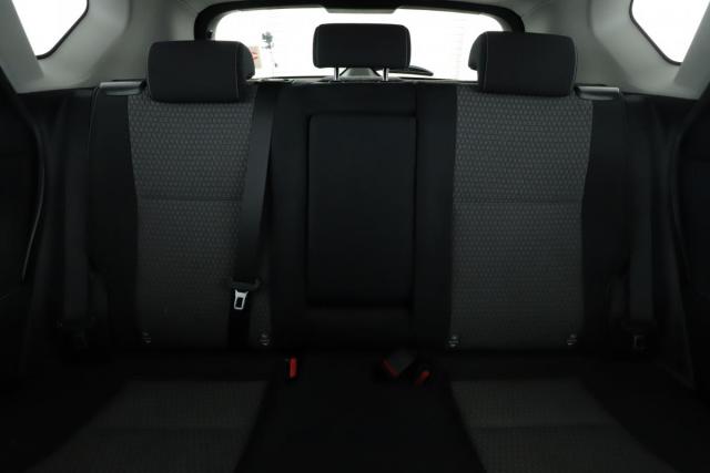 Toyota Auris image 6