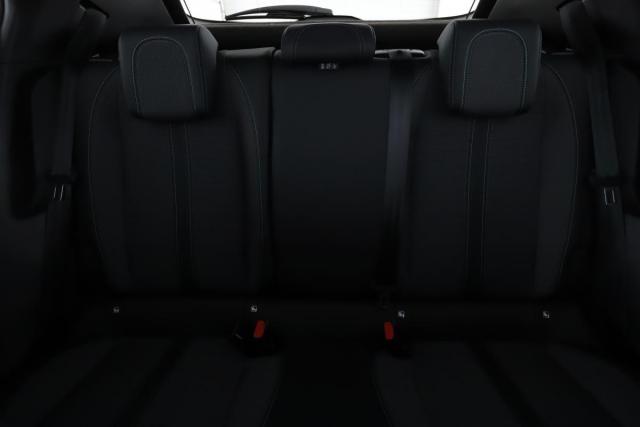 Peugeot 2008 image 9