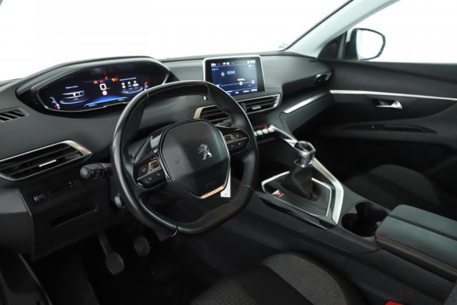 Peugeot 3008 image 3