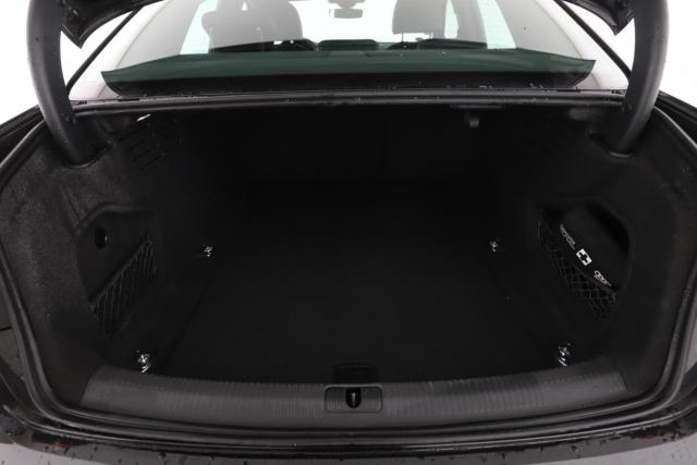 Audi A4 image 8