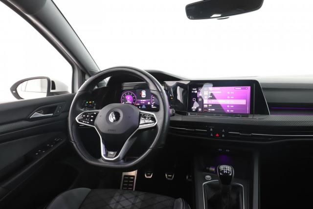 Volkswagen Golf image 6