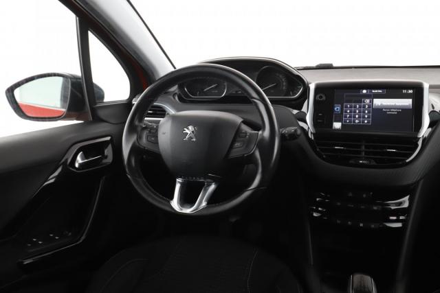 Peugeot 208 image 4