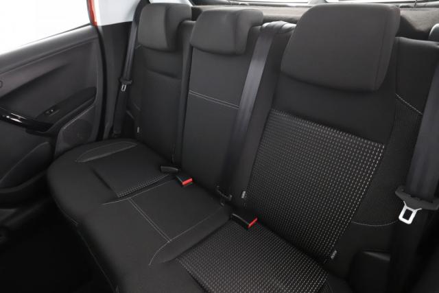 Peugeot 208 image 1