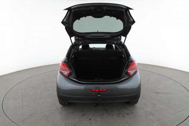 Peugeot 208 image 7