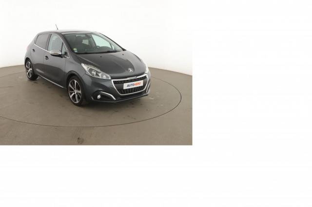 Peugeot 208 image 5