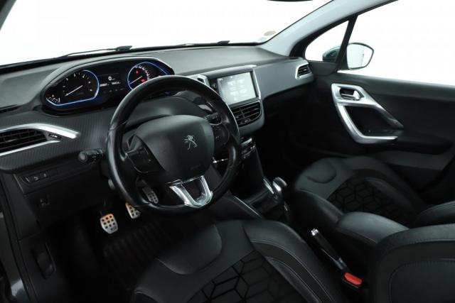 Peugeot 208 image 9