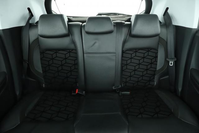Peugeot 208 image 1