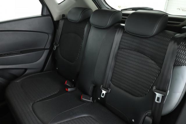 Renault Captur image 1