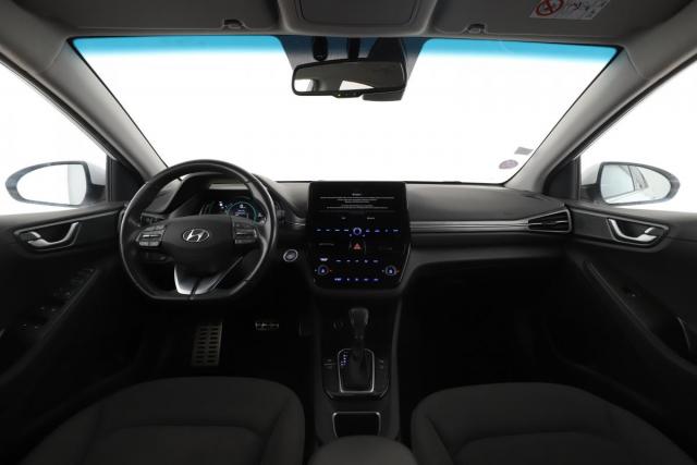 Hyundai Ioniq image 2