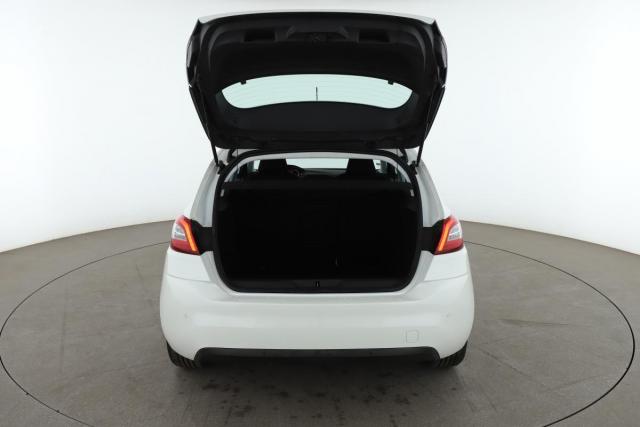 Peugeot 308 image 8