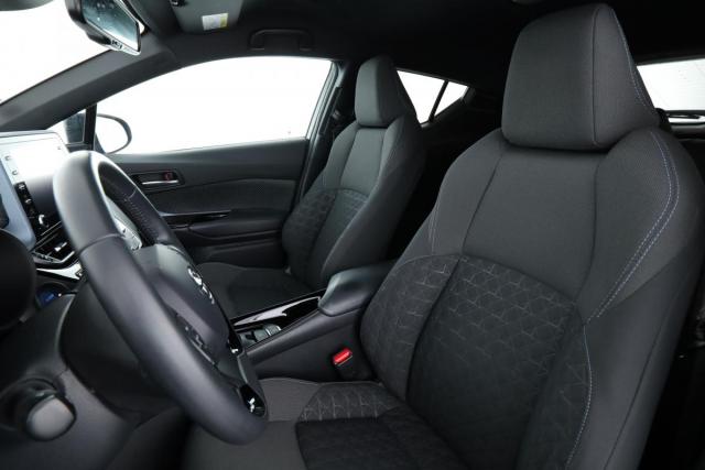Toyota C-Hr image 4