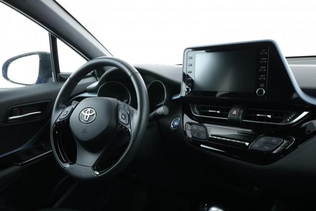 Toyota C-Hr image 1