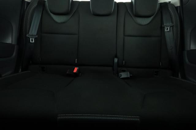 Renault Clio image 9