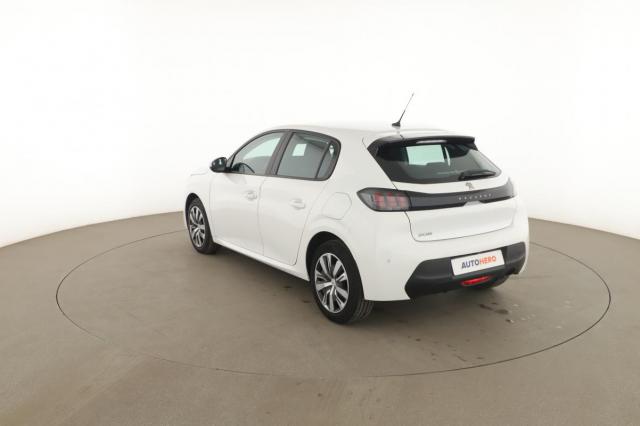 Peugeot 208 image 7