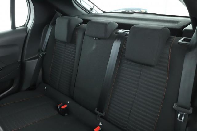 Peugeot 208 image 1