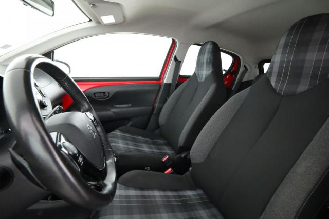 Peugeot 108 image 6